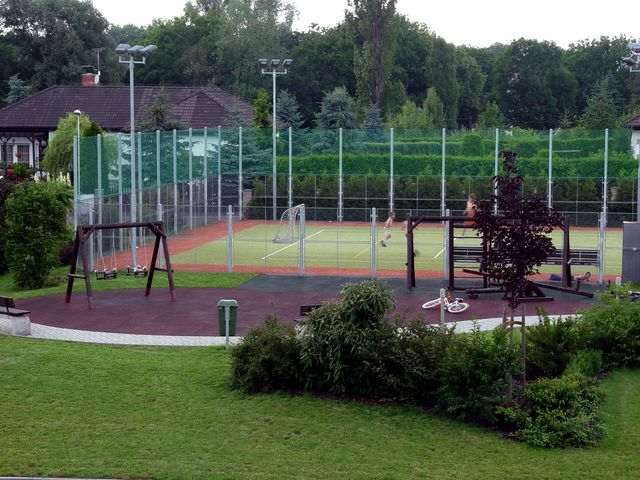 Noční osvětlení hřiště